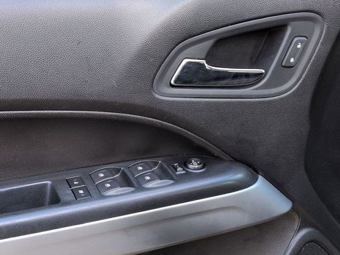 Used 2020 Chevrolet Colorado LT image 9