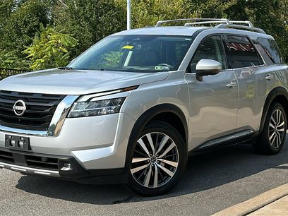 Certified 2022 Nissan Pathfinder Platinum w/ Cargo Package