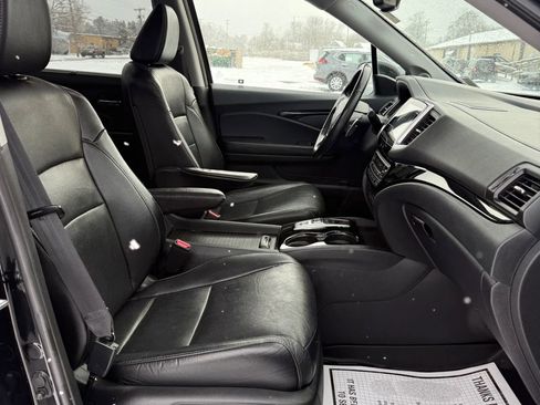 Used 2017 Honda Pilot Elite image 17