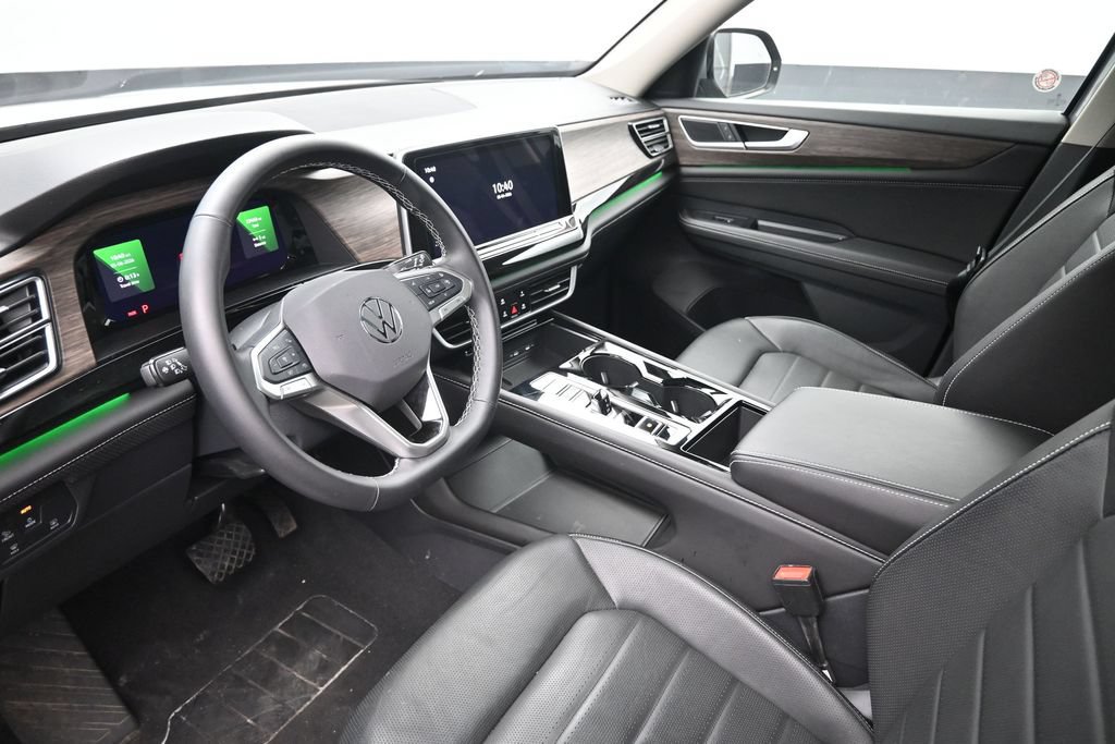 Used 2025 Volkswagen Atlas SEL AWD/4WD image 19