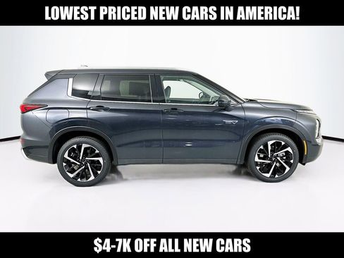 New 2024 Mitsubishi Outlander SEL image 8