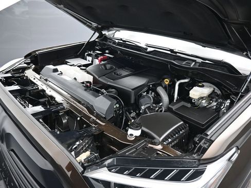 Used 2024 Toyota Tundra Limited image 60