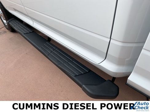 Used 2024 RAM 2500 Tradesman w/ Chrome Appearance Group image 16