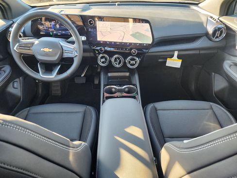 New 2026 Chevrolet Blazer EV LT image 18