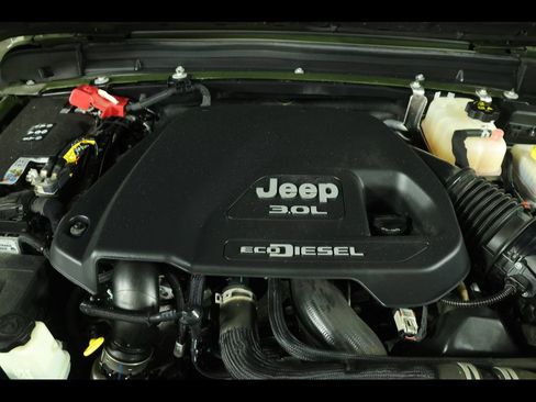 Used 2022 Jeep Wrangler Unlimited Sport AWD/4WD image 18