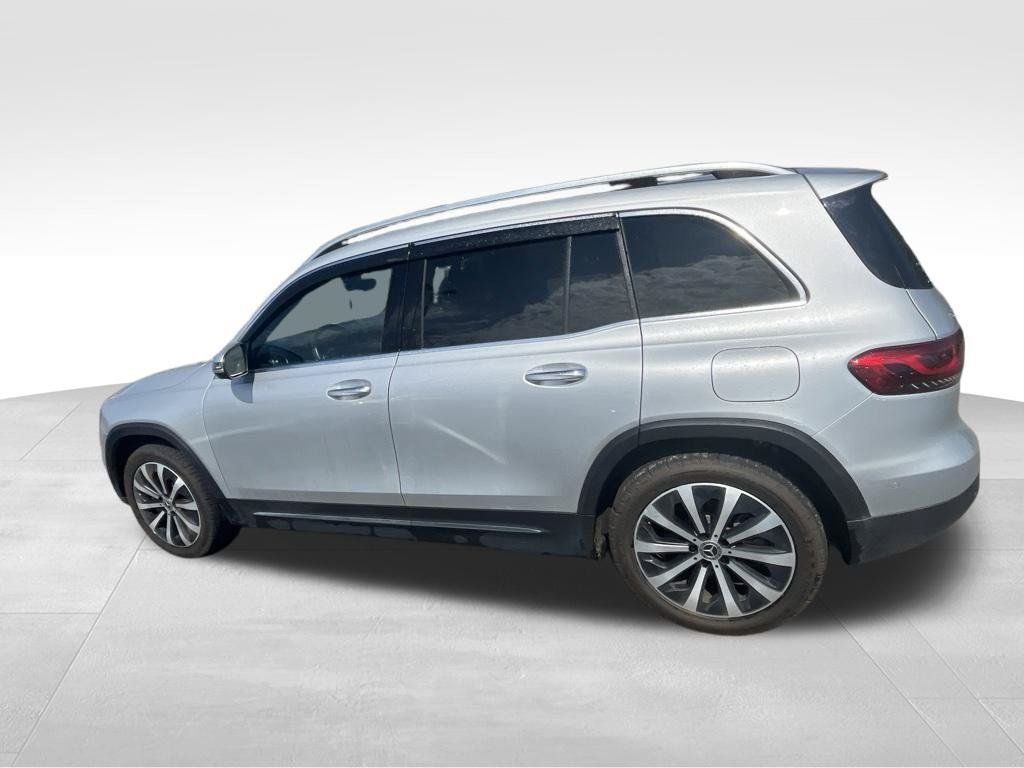 Used 2020 Mercedes-Benz GLB 250 4MATIC image 4