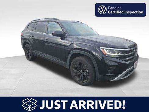 Certified 2023 Volkswagen Atlas SE w/ Panoramic Sunroof Package image 1
