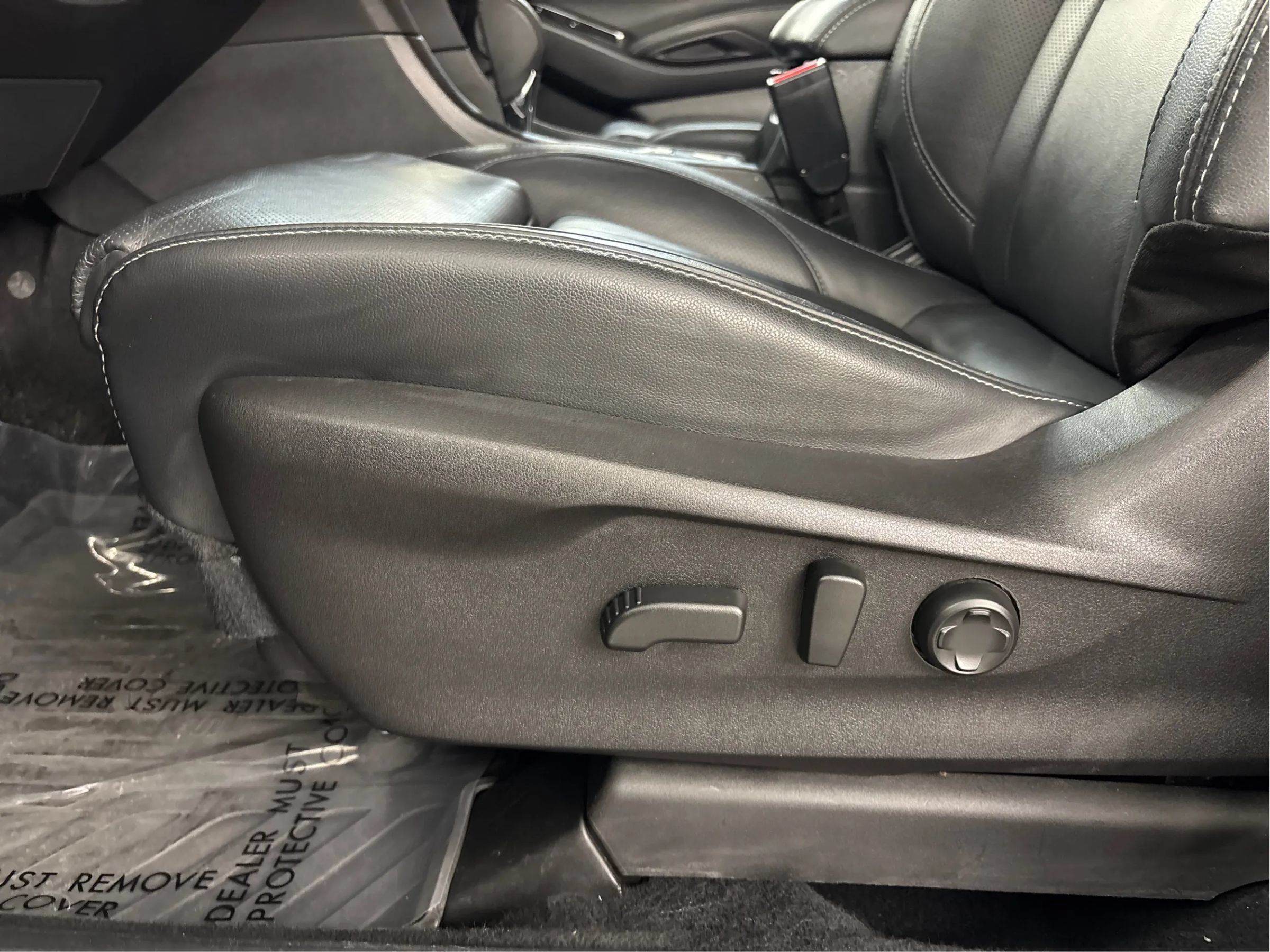 Used 2023 Subaru Ascent Limited AWD/4WD image 24