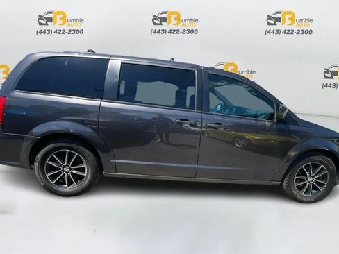 Used 2018 Dodge Grand Caravan GT FWD image 4