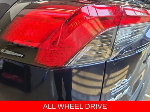 Used 2022 Toyota RAV4 XLE Premium AWD/4WD image 35