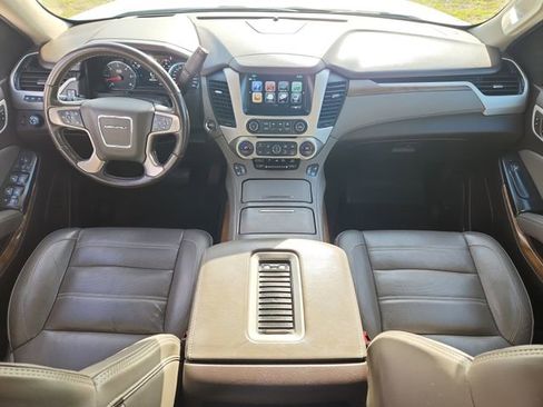 Used 2020 GMC Yukon XL Denali AWD/4WD image 14