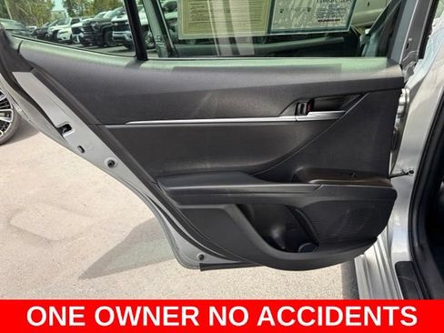 Used 2024 Toyota Camry SE FWD image 13