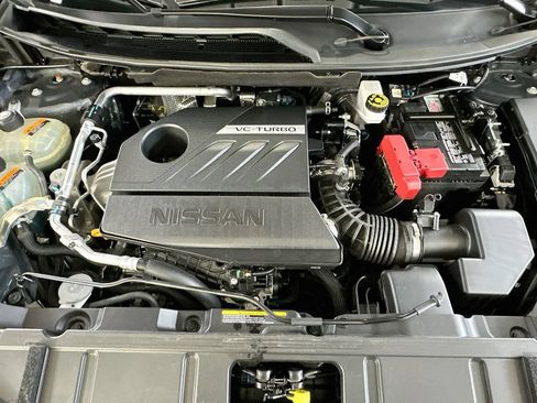Used 2025 Nissan Rogue SV FWD image 30