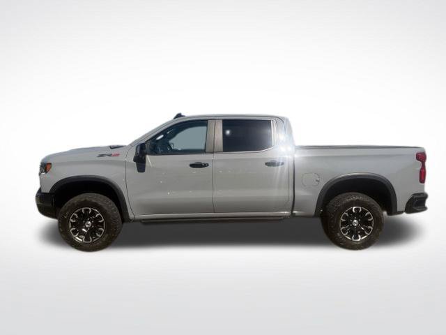 Used 2025 Chevrolet Silverado 1500 ZR2 w/ Technology Package AWD/4WD image 4