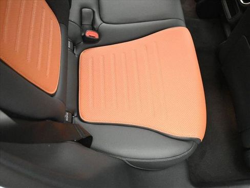 Certified 2026 Mercedes-Benz GLC 300 4MATIC image 24
