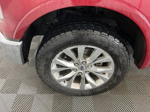 Used 2016 Ford F150 Lariat w/ Equipment Group 502A Luxury image 7