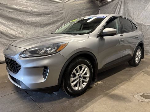 Used 2021 Ford Escape SE AWD/4WD image 2