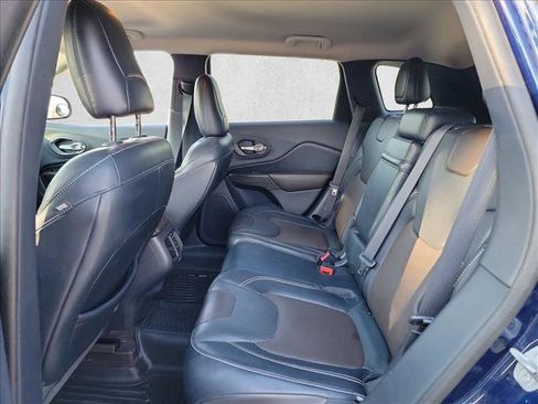 Used 2014 Jeep Cherokee Limited w/ Luxury Group FWD image 11
