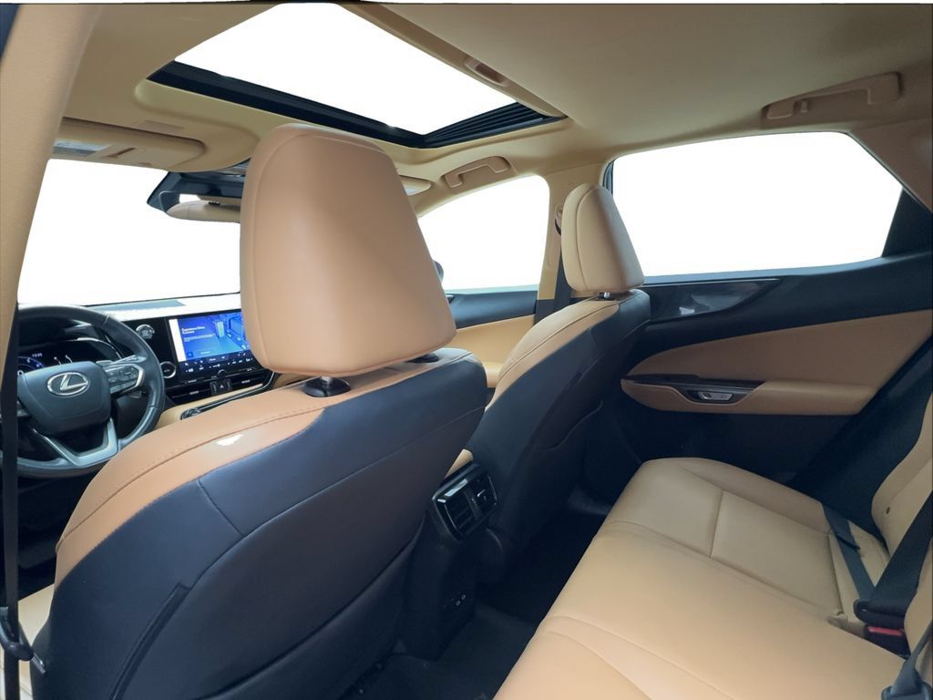 Used 2024 Lexus NX 250 FWD image 24