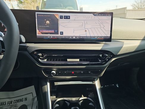 Certified 2025 BMW 330i Sedan w/ Premium Package RWD image 22