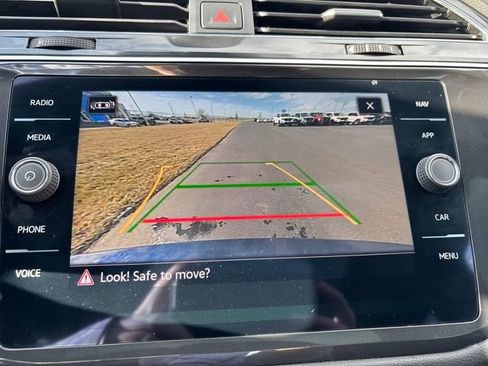 Used 2022 Volkswagen Tiguan SEL R-Line image 20