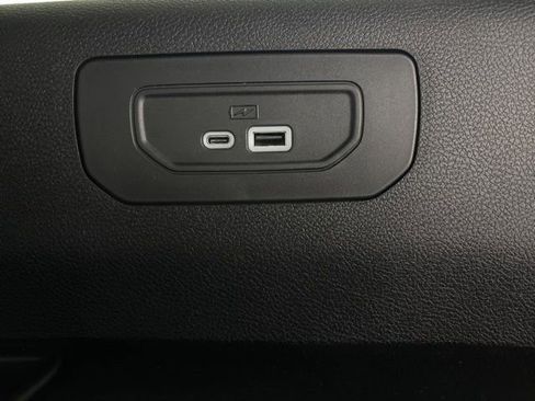 New 2025 Jeep Grand Cherokee L Altitude image 16