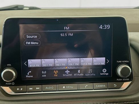 Used 2023 Nissan Rogue S image 21