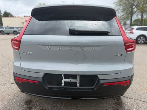 Used 2026 Volvo XC40 B5 Plus w/ Protection Package Premier AWD/4WD image 7