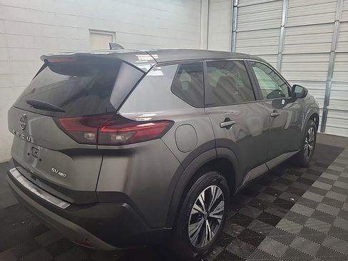 Used 2023 Nissan Rogue SV AWD/4WD image 3