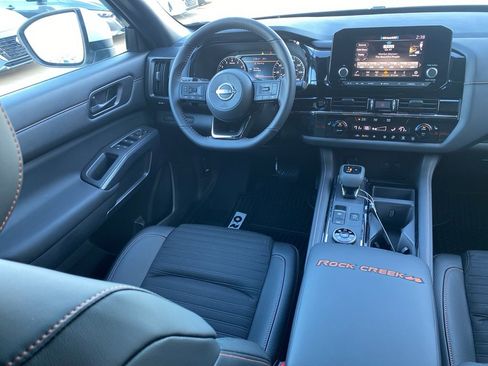 New 2025 Nissan Pathfinder Rock Creek image 21