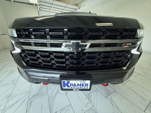 Used 2021 Chevrolet Tahoe Z71 w/ Z71 Signature Package AWD/4WD image 32