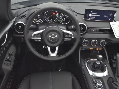 New 2026 MAZDA MX-5 Miata RF Grand Touring w/ Appearance Package RWD image 29