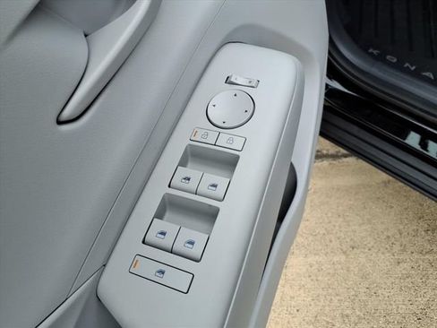 New 2026 Hyundai Kona SE FWD image 21