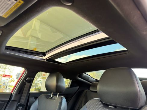 Used 2016 Hyundai Veloster w/ Option Group 02 image 34