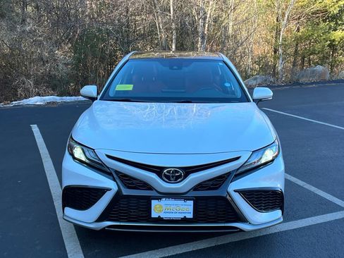 Used 2022 Toyota Camry XSE image 8