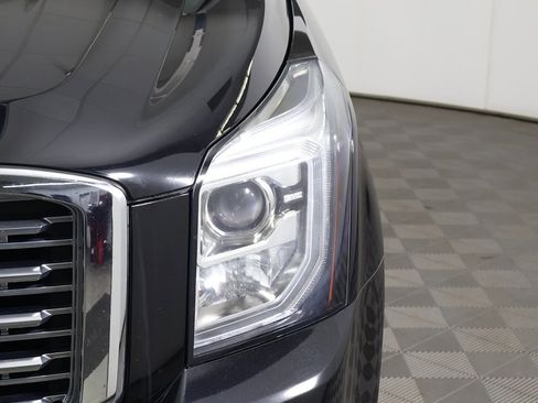 Used 2019 GMC Yukon Denali w/ Denali Ultimate Package image 19