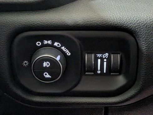 Used 2025 RAM 1500 Laramie w/ Sport Appearance Package AWD/4WD image 24
