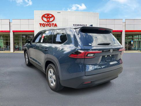 New 2026 Toyota Grand Highlander FWD image 4