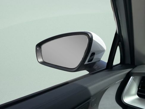 New 2026 Volkswagen Tiguan SE FWD image 11