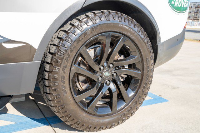 Used 2020 Land Rover Discovery HSE AWD/4WD image 10