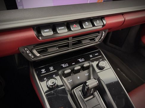 Used 2020 Porsche 911 Carrera 4S image 28