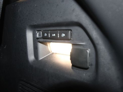 Used 2025 Ford Explorer ST-Line w/ Premium Package image 41