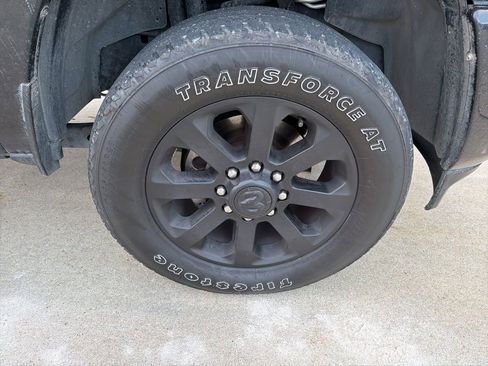 Used 2023 RAM 2500 Laramie w/ Night Edition image 11