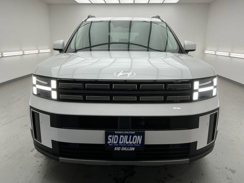 Used 2025 Hyundai Santa Fe SEL image 2