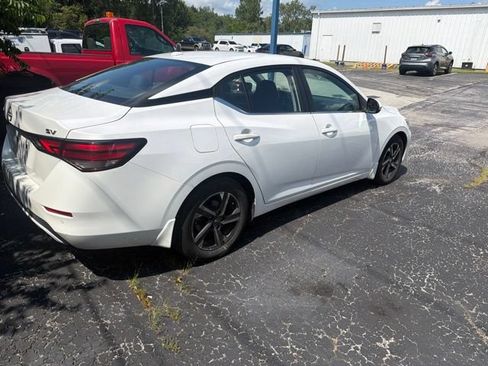 Used 2024 Nissan Sentra SV w/ All-Weather Package FWD image 5