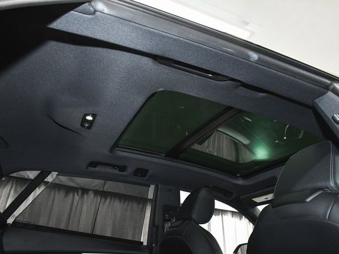 Used 2024 Audi Q8 Premium Plus w/ Premium Plus Package image 78