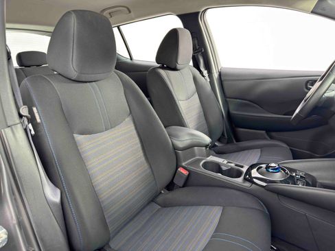 Used 2023 Nissan Leaf SV Plus image 31