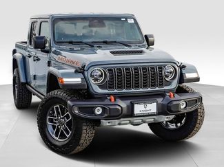 New 2026 Jeep Gladiator Mojave video 2