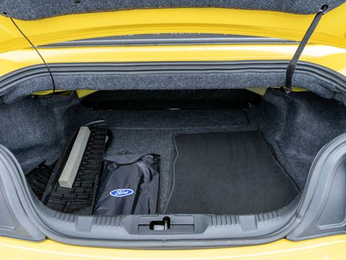 Used 2017 Ford Mustang GT Premium image 9