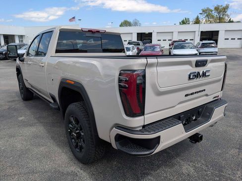 New 2026 GMC Sierra 2500 AT4 w/ AT4 Premium Plus Package AWD/4WD image 10